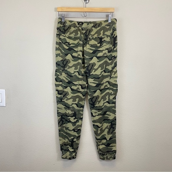 Pam & Gela Green Camouflage Print Cargo Cropped Military Pull On Pants Size S - Picture 9 of 13